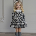 Рокля черно и сиво каре